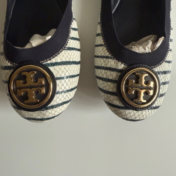 Caroline 2 Snake-Print Ballet Flat, Navy/Ivory size 10 Medium - Picture 2 of 13